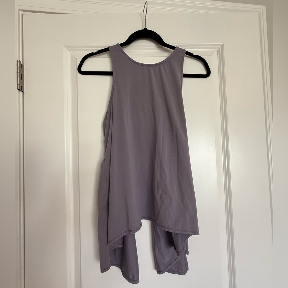 Yogalicious Gray sleeveless Open Back tie back Tank Top Sz Small